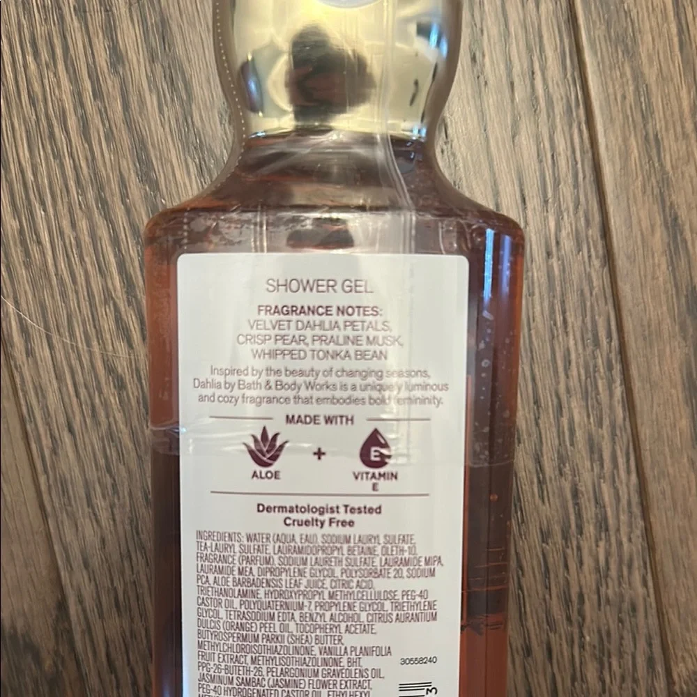 Bath & Body Works Dahlia Shower Gel - Picture 2 of 2